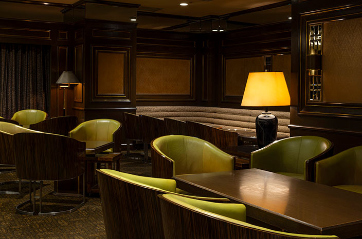 バー ロイヤル オーク（パレスホテル大宮）店内の雰囲気